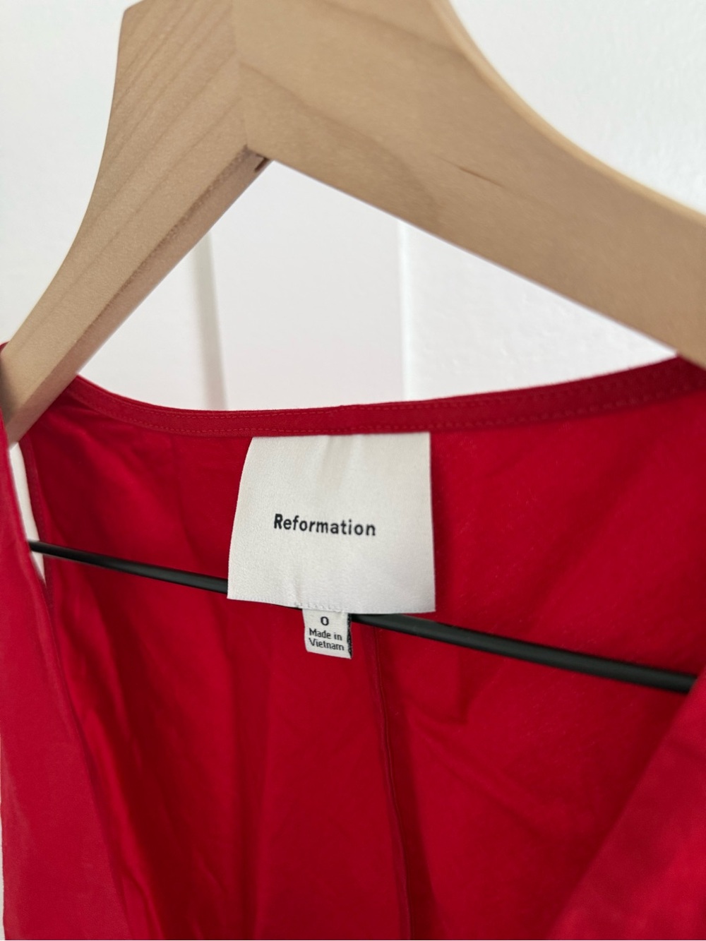 Reformation Red Sleeveless V-Neck Top - Picture 2 of 3